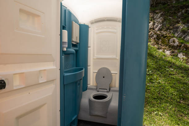 Best Portable toilet rental cost  in Balfour, NC